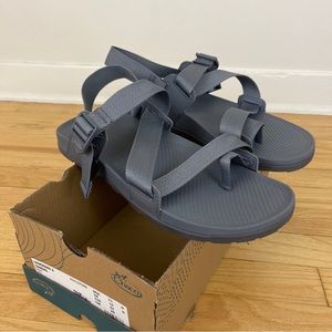 Men’s Chaco Lowdown 2 Sandal Gray Adjustable Straps Hiking Sandals Sz 11 EU 44